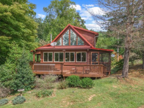 Luxury Cabin 45 Min to Asheville Hot Tub & Fire pit
